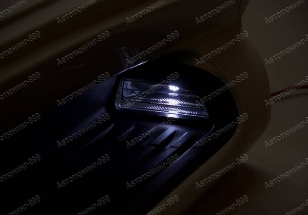   Toyota Land Cruiser 200 ( )  
